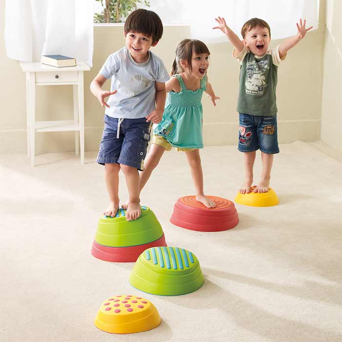 بازی تعادلی کودکانه