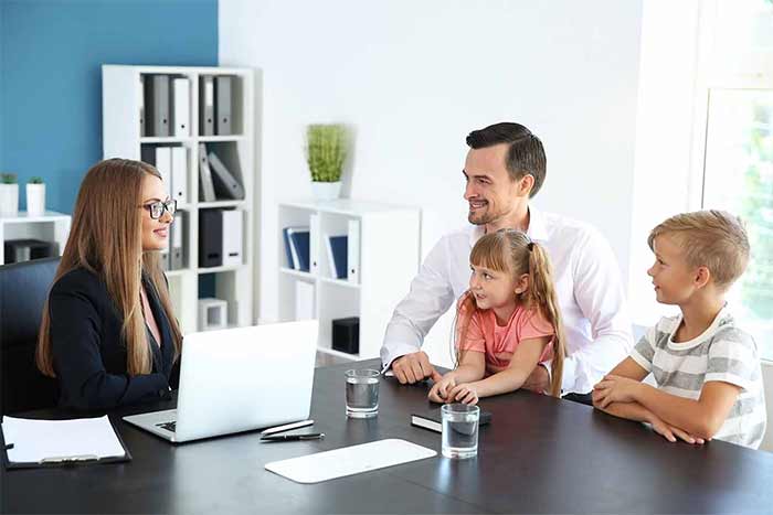 نقش والدین و مربیان در مدیریت تعارض